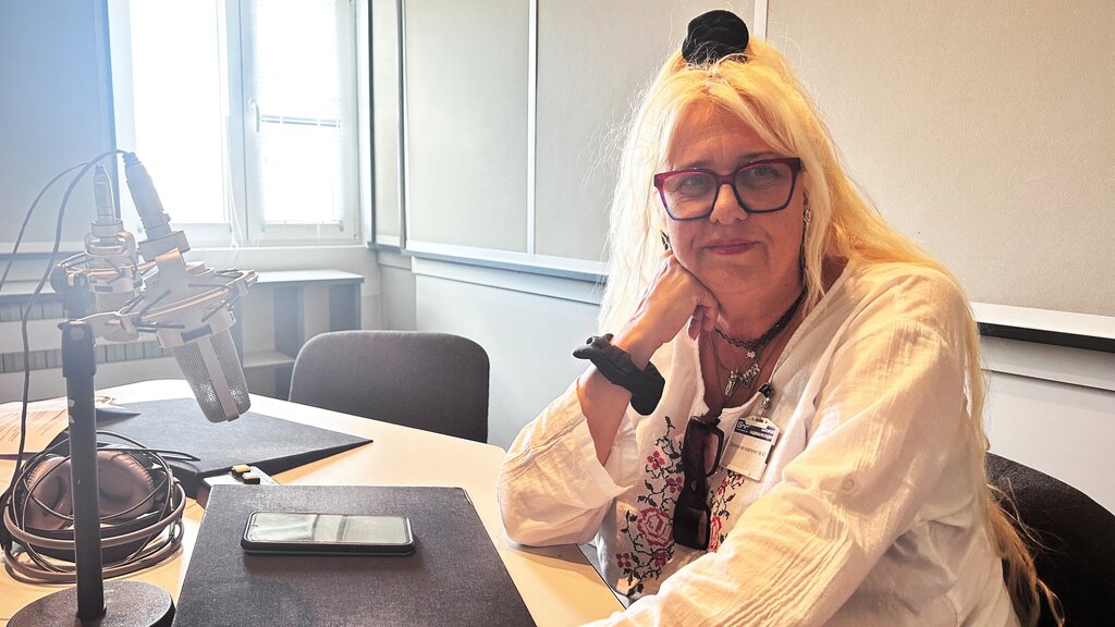 Vesela Raytchinova in the studio of Radio Bulgaria