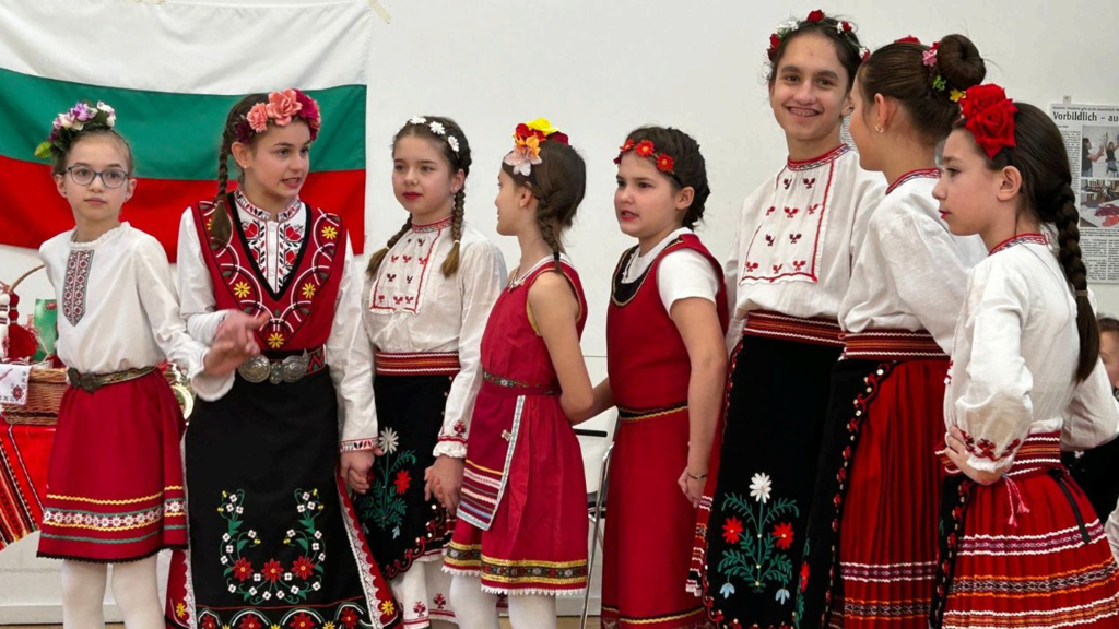 Како је Бугарска инспирисала децу из бугарске школе „Јан Бибијан“ у Немачкој