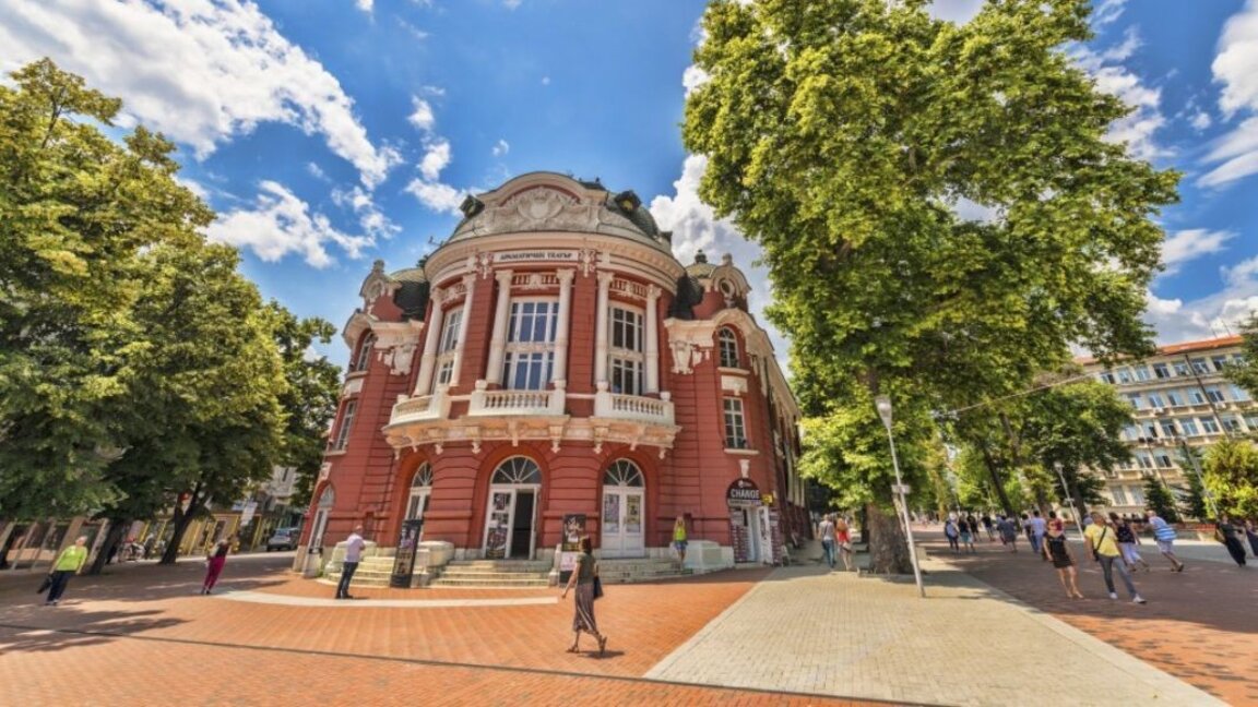 Neues internationales Theaterfestival in Warna - „Theater berührt“