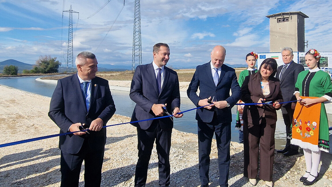 Komisioneri i BE-së për Bujqësinë shpjegoi vaksinimin e kafshëve si mjetin e fundit