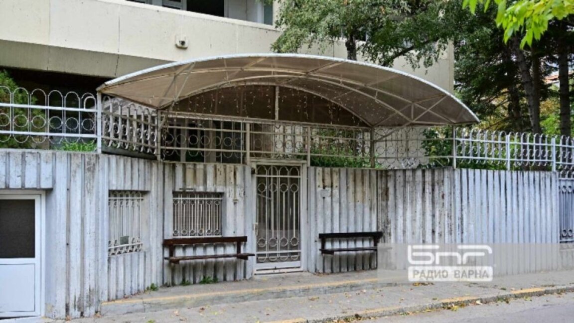 The Russian consulate in Varna has finally closed