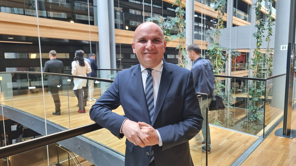 Евродепутатът от "Обнови Европа" и председател на Комисията по правни въпроси в ЕП Илхан Кючюк