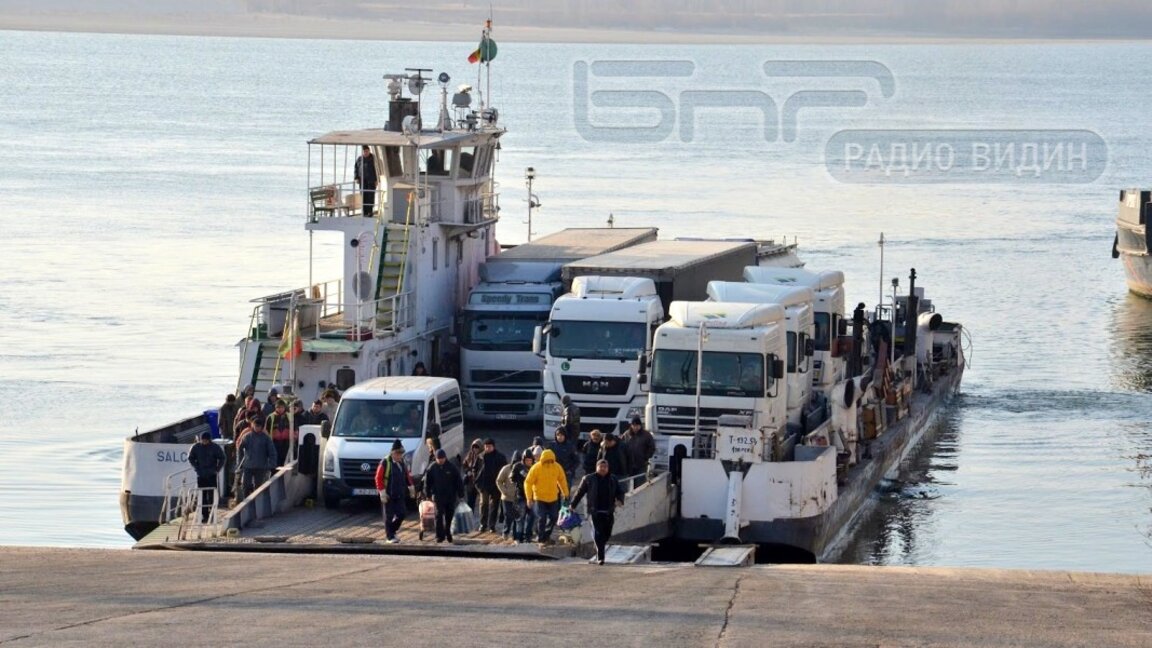 Oryahovo-Beket feribot seferlerine kuvvetli rüzgar engeli