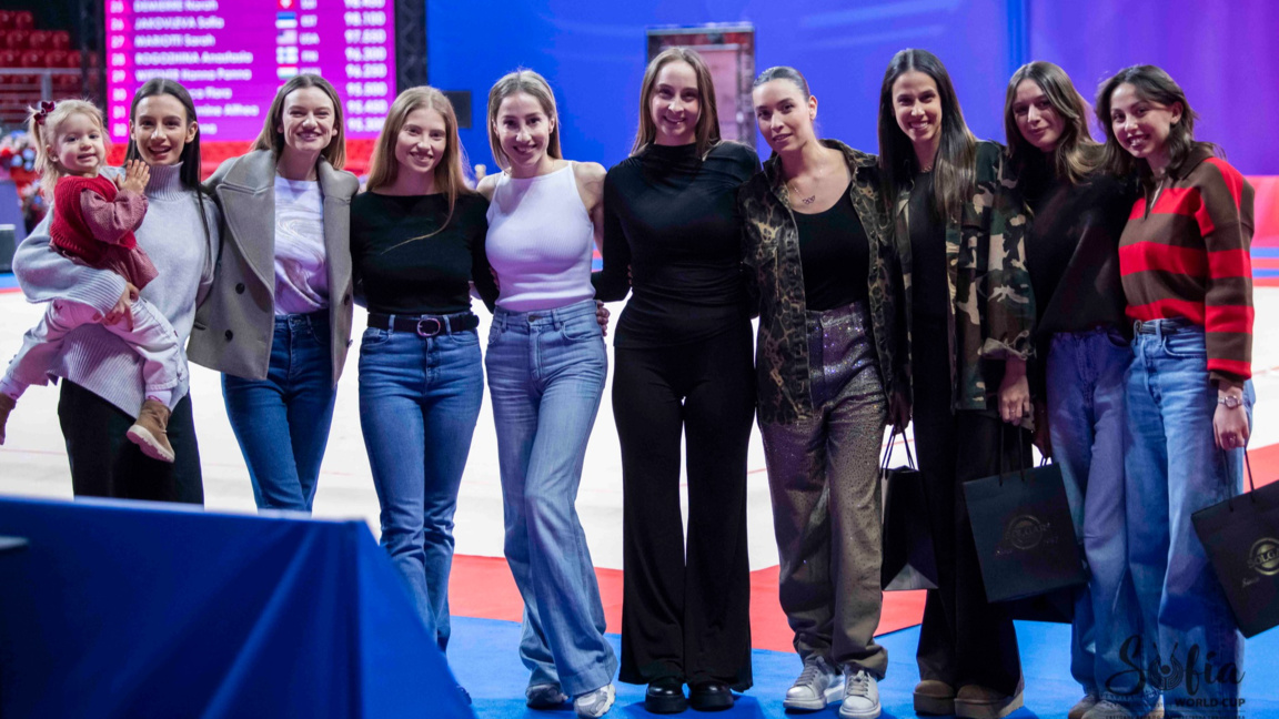 Спортът ги събра отново: ансамблите на България и Италия в София