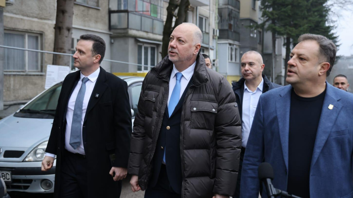 Желязков: Правителството работи отговорно и не е участник на предизборната сцена