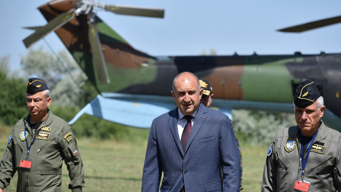 Радев: Провалът на системните партии тласка все повече граждани към наказателен вот