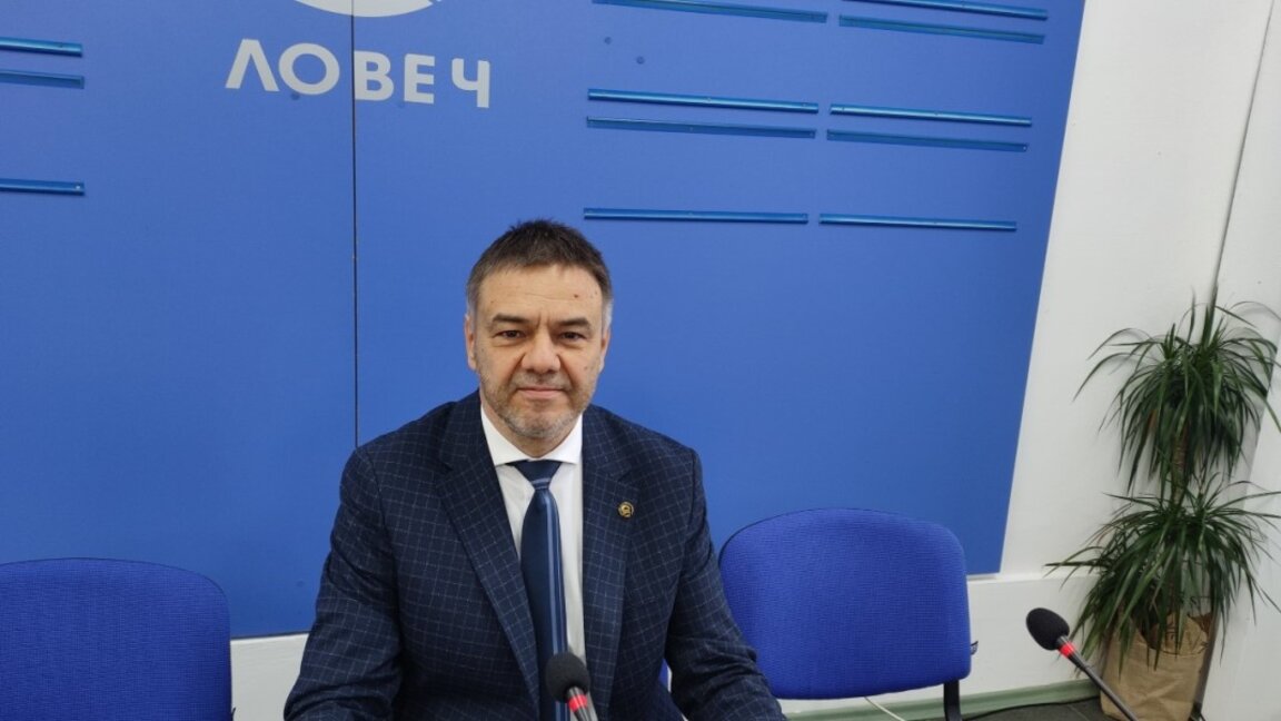 Боян Боянов, директор на териториалната дирекция на НОИ в Ловеч