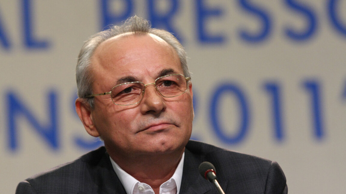 Ахмед Доган