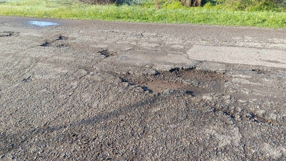 Жителите на новозагорското село Бял кладенец настояват за ремонт на пътя