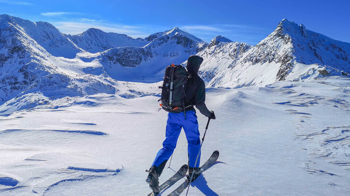 Между изкуствен и естествен сняг - как започва ски сезонът в българските курорти