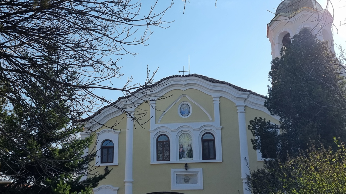 Храм "Света Троица" - Ямбол