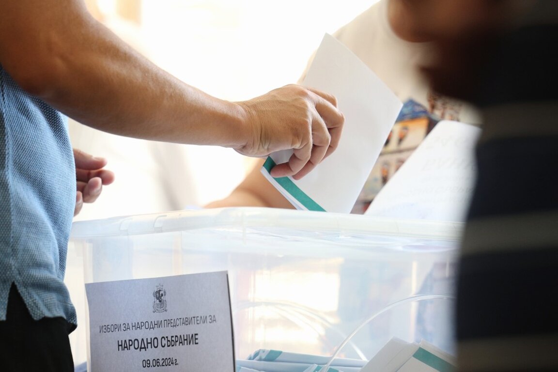 Οι εκλογές κούρασαν τους ψηφοφόρους και σημειώνεται μείωση των οπαδών των κομμάτων