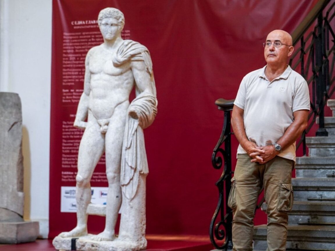 Връщат в Историческия музей в Петрич откритата преди година втора статуя в Хераклея Синтика
