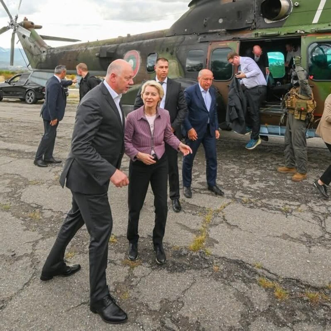 EK: Flugzeug mit von der Leyen an Bord kreiste eineinhalb Stunden über Plowdiw