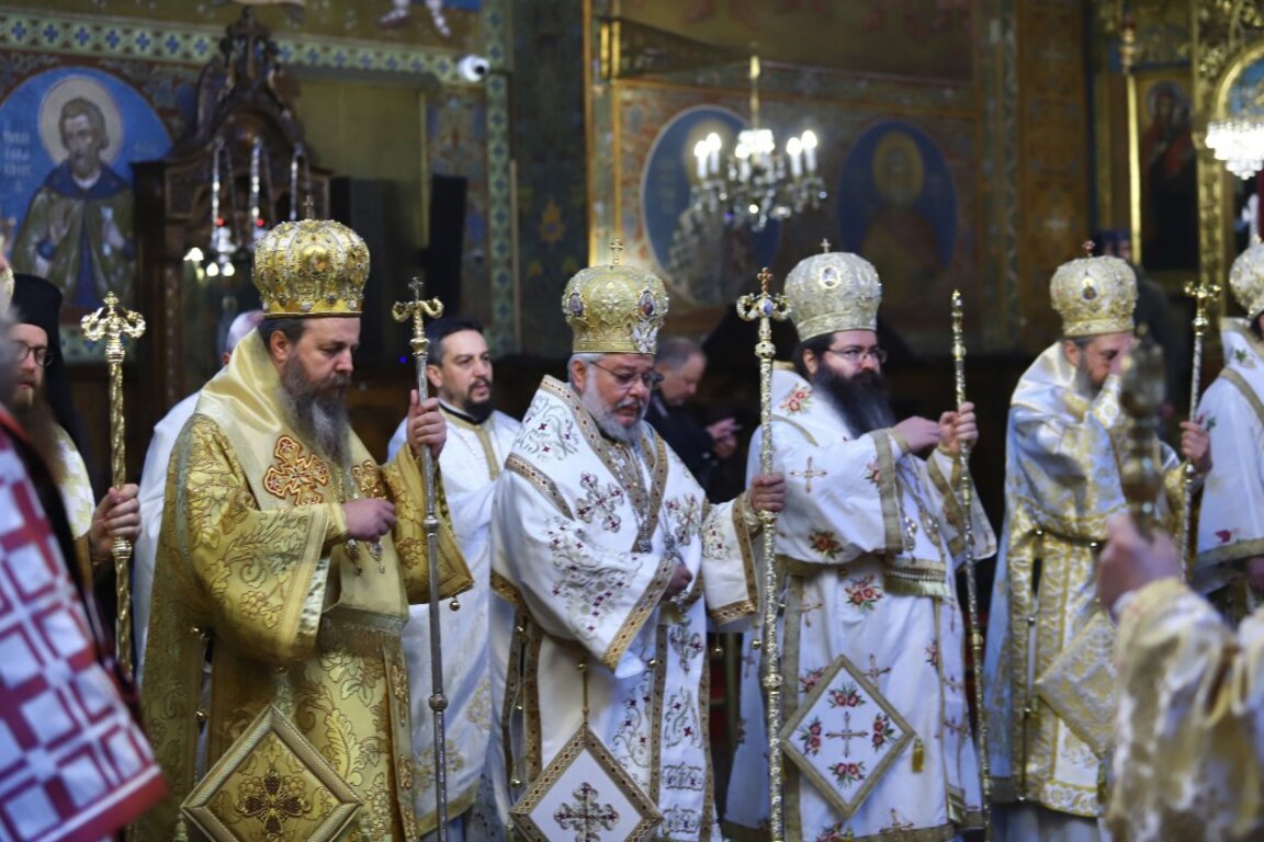 Архиерейска заупокойна света литургия за 40 дни от кончината на патриарх Неофит