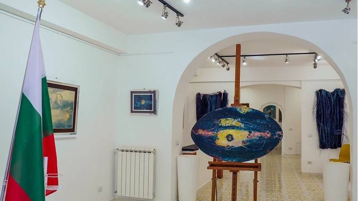 Galería Bulgaria, Roma