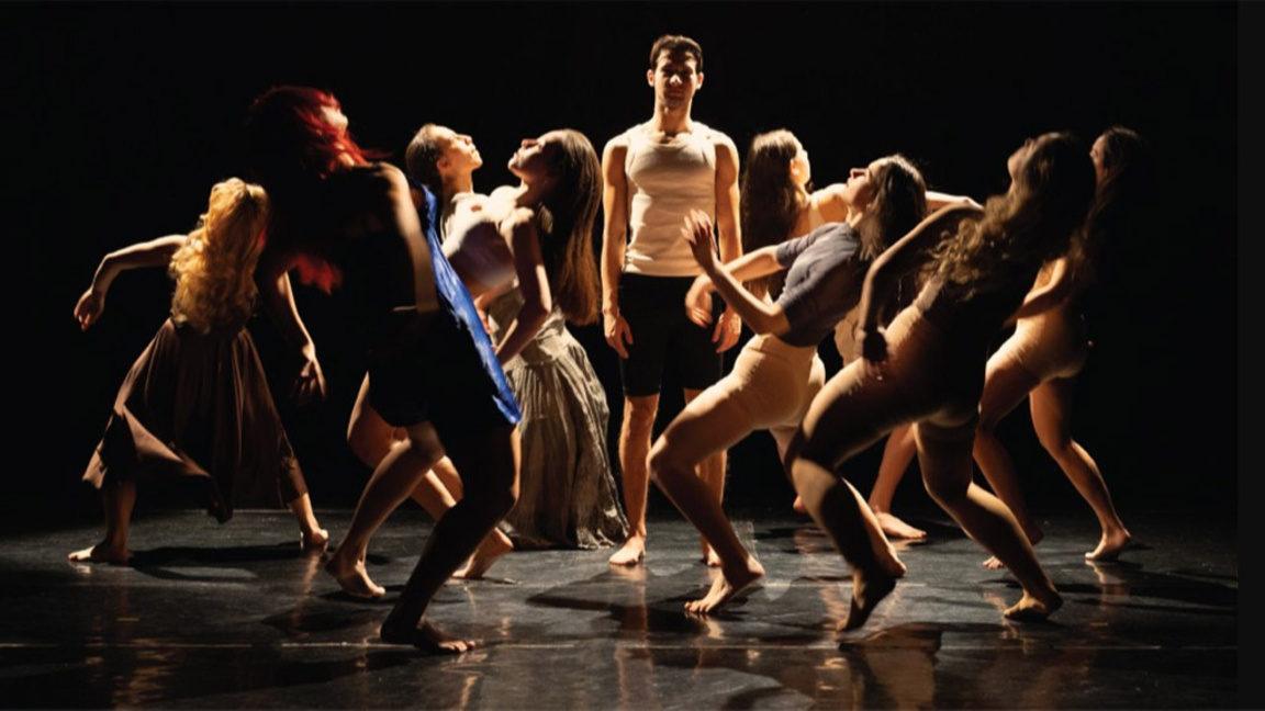 В премиера на НАТФИЗ танцьори разказват истории на емоции