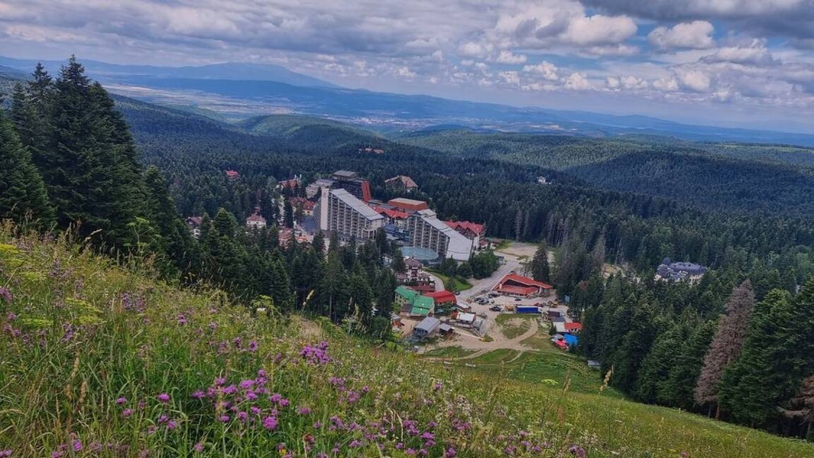Зимните курорти "Боровец" и "Мальовица" с атрактивни предложения за лятото