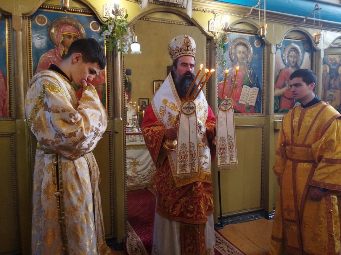 Патриарх Даниил отслужи литургия в Радомир