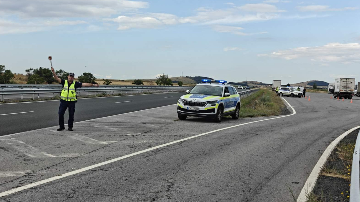 Засилени проверки на автомобили се извършват в Сливенско през почивните дни