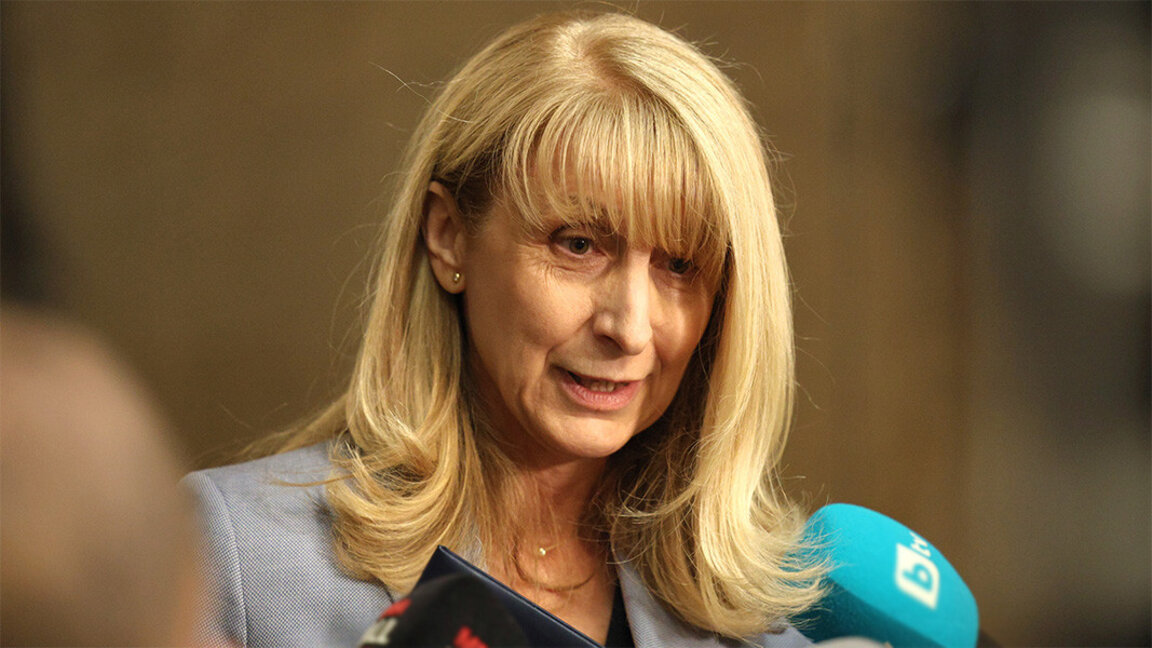 Goritza Grancharova-Kozhareva inicia conversaciones sobre la composición del Gobierno interino