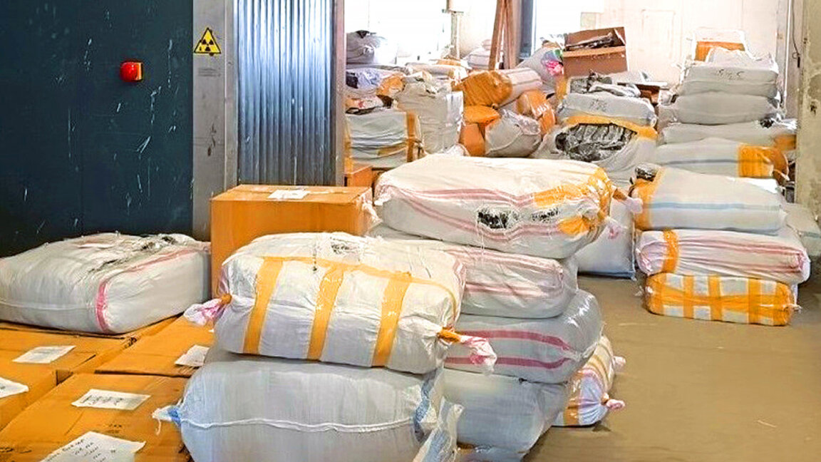 Над 48 000 облекла със знаци на световни марки задържани на МП "Лесово"