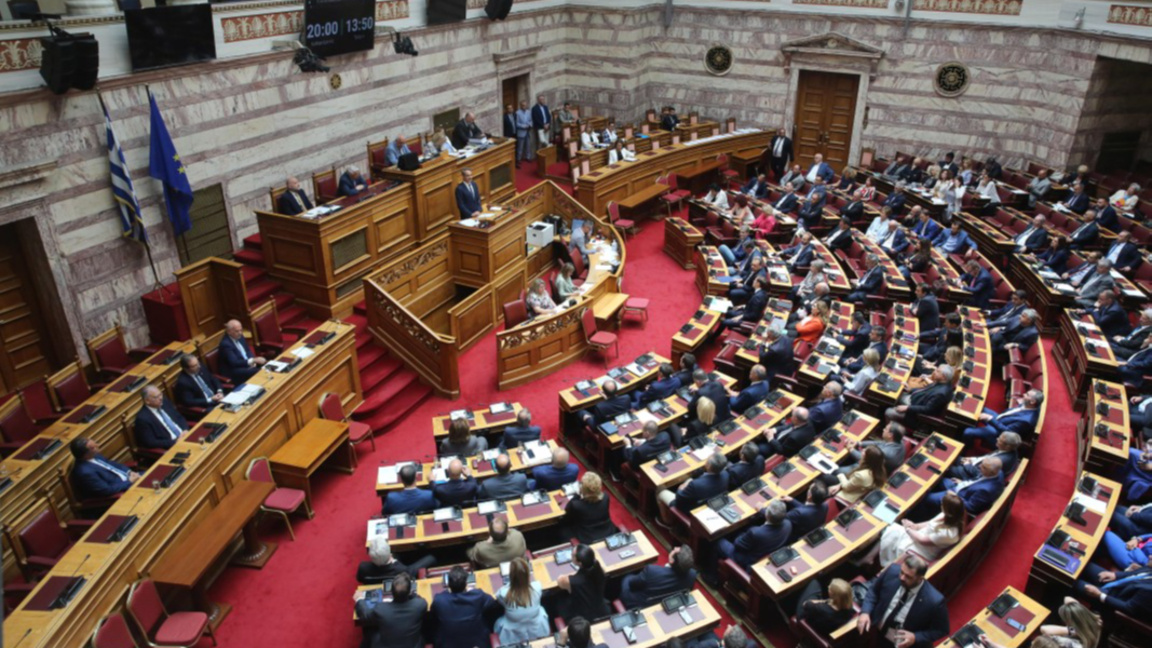 Политическа криза назрява в Гърция след исканите депутатски имунитети