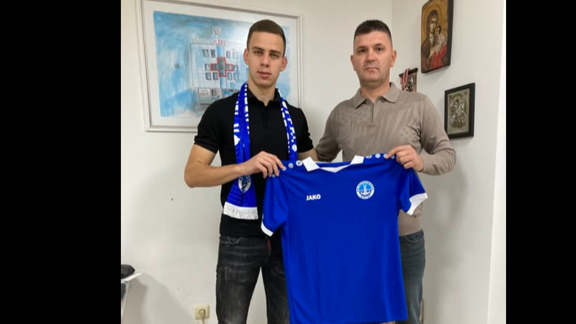 "Черноморец"-Бургас освободи трима