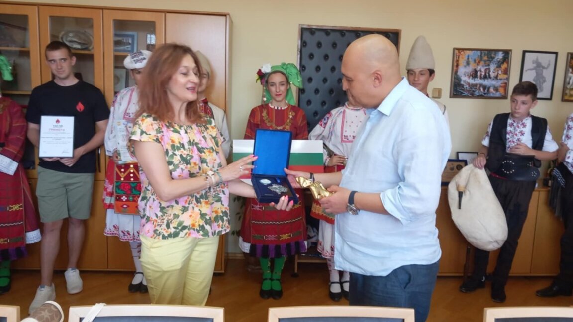 Ансамбъл „Орфей” се завърна от фестивал в Косово