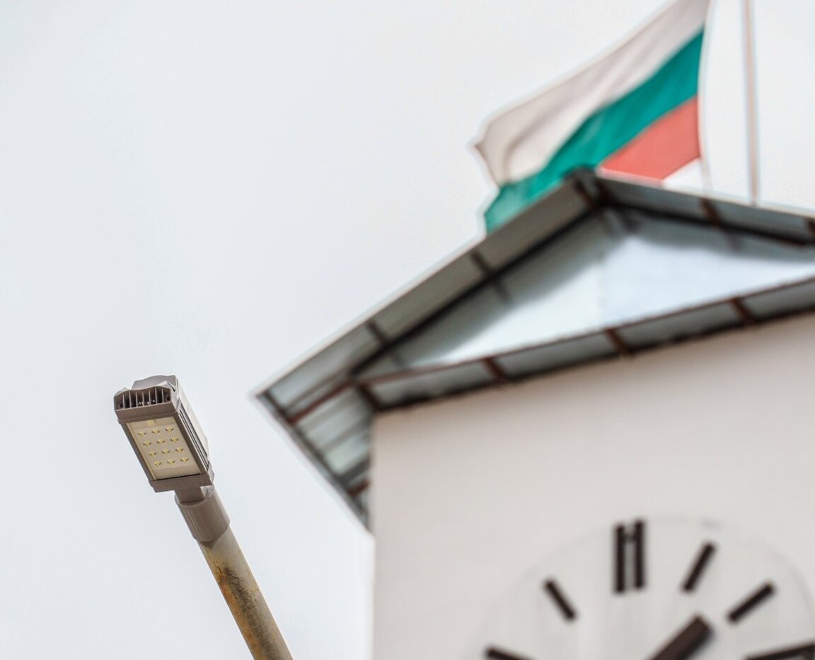Сменят уличните лампи