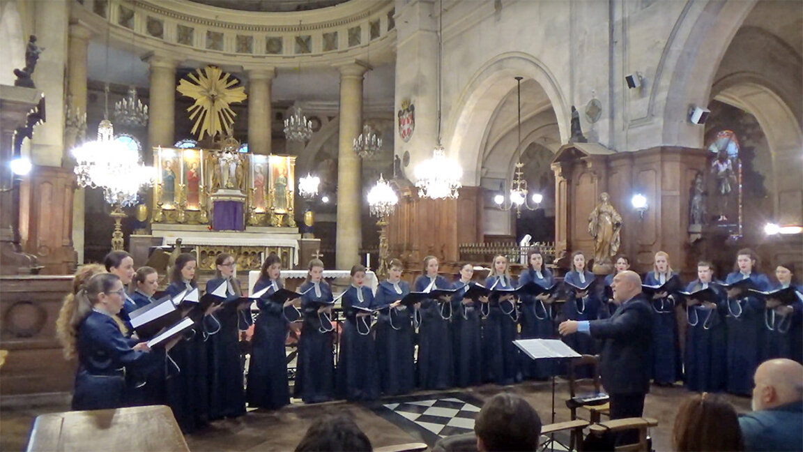 Foto: YouTube / @AcademicFolkChoir