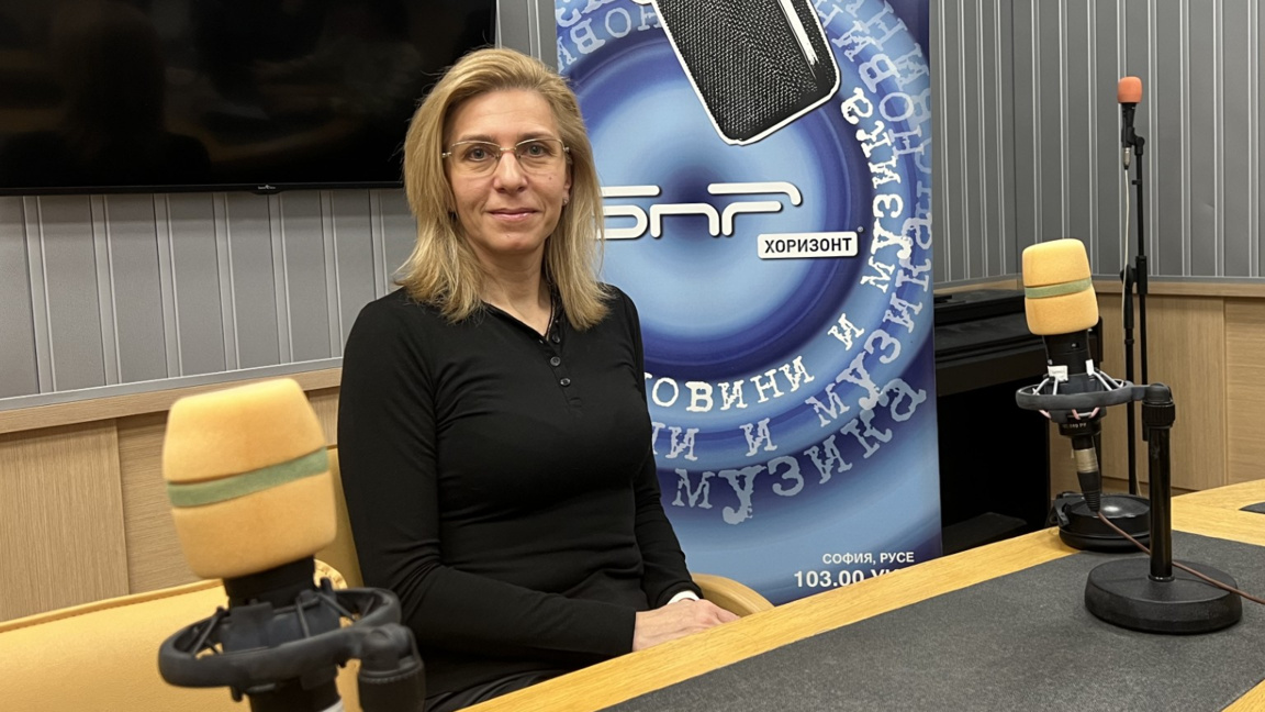 Николета Атанасова