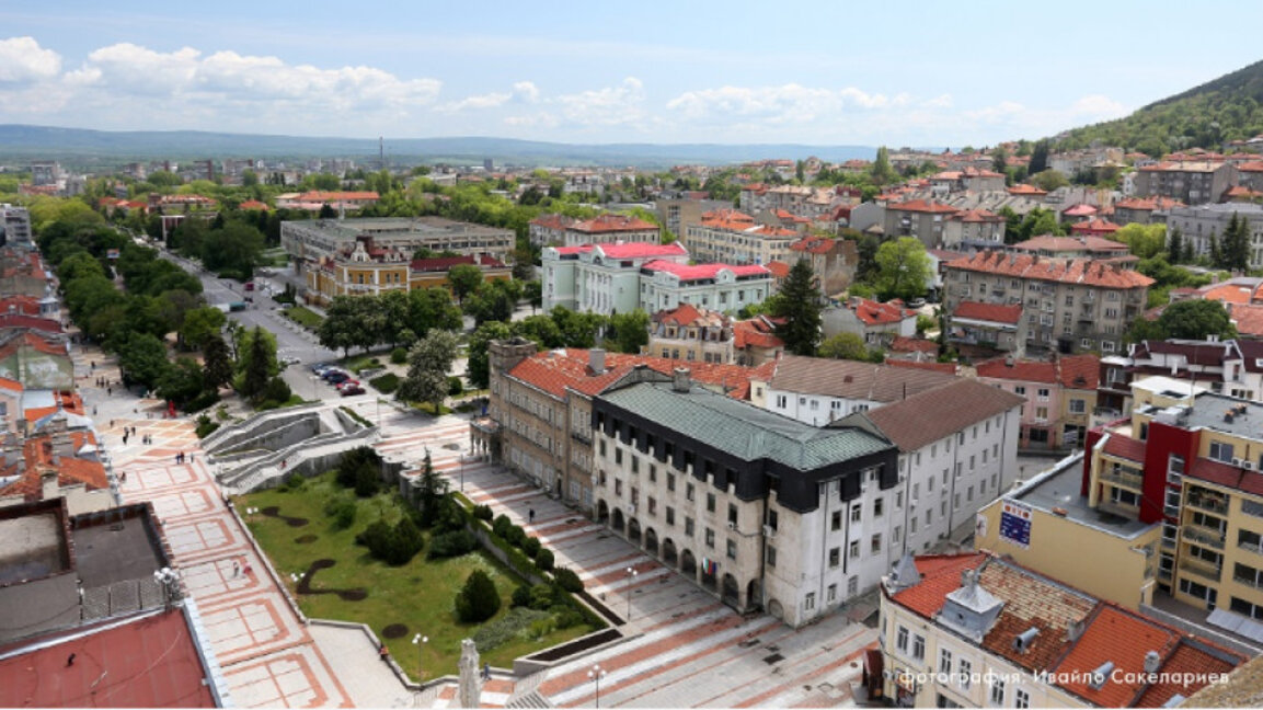 Областният управител върна решението за синята зона