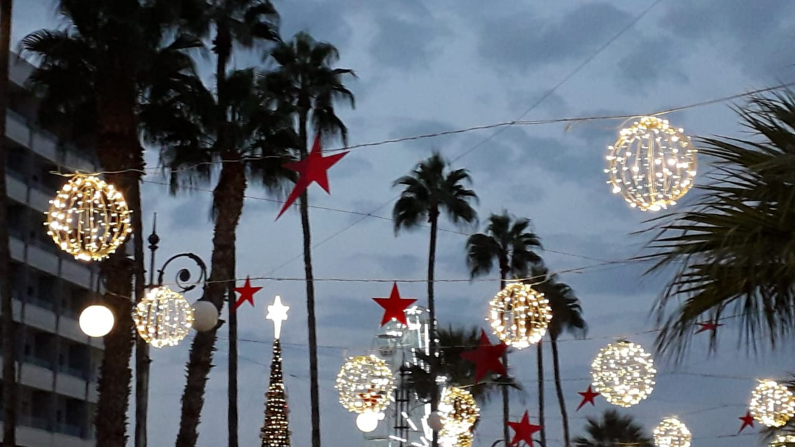 Ларнака - коледна украса