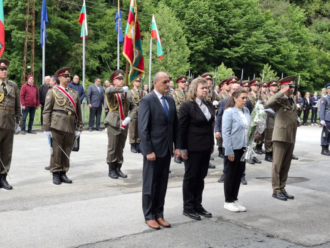 Наталия Киселова: Реакцията на президента е очаквана, няма да забави влизането ни в Еврозоната