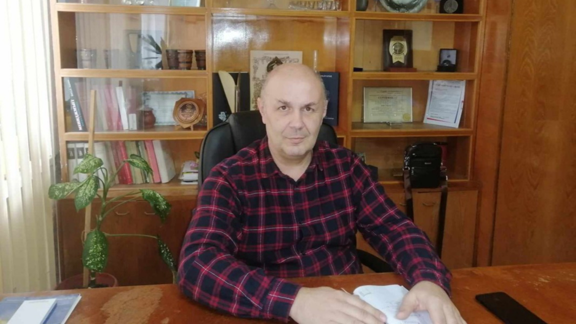 доц. Емил Цветанов