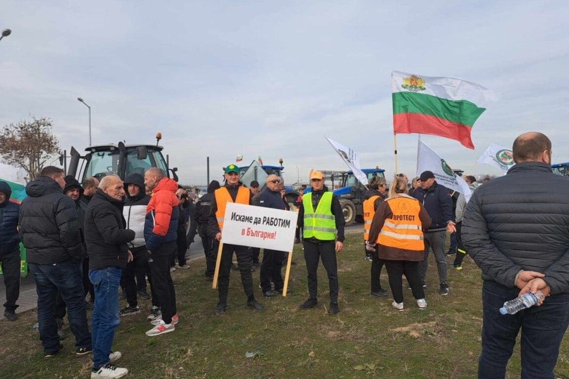 Нова среща между земеделския министър и протестиращите фермери