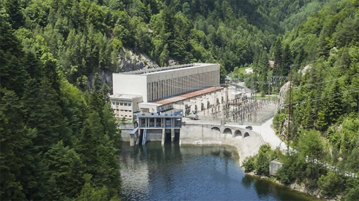 La central hidroeléctrica “Belmeken”