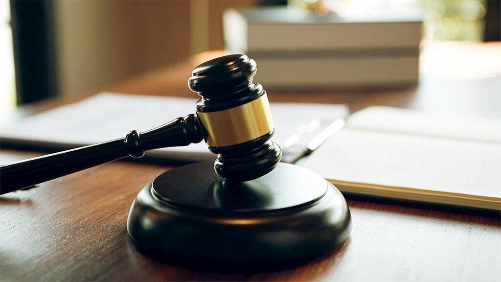 Британски съд спря настаняването на мигранти в хотел в графство Есекс