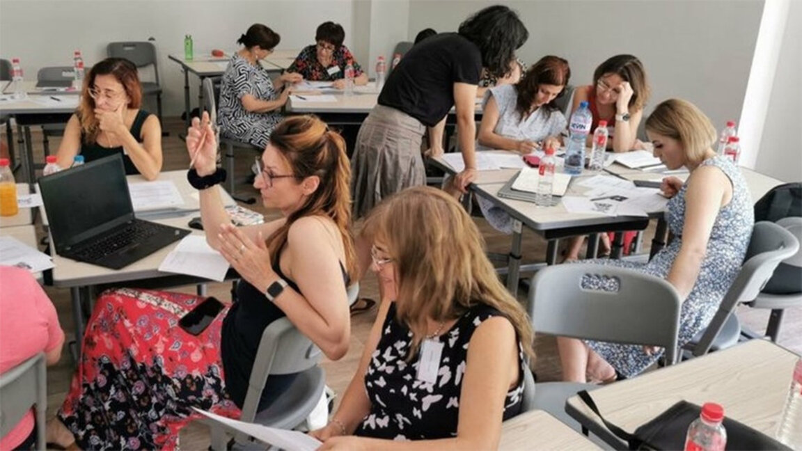 Ακαδημία για προσχολική αγωγή στα βουλγάρικα σχολεία στο εξωτερικό