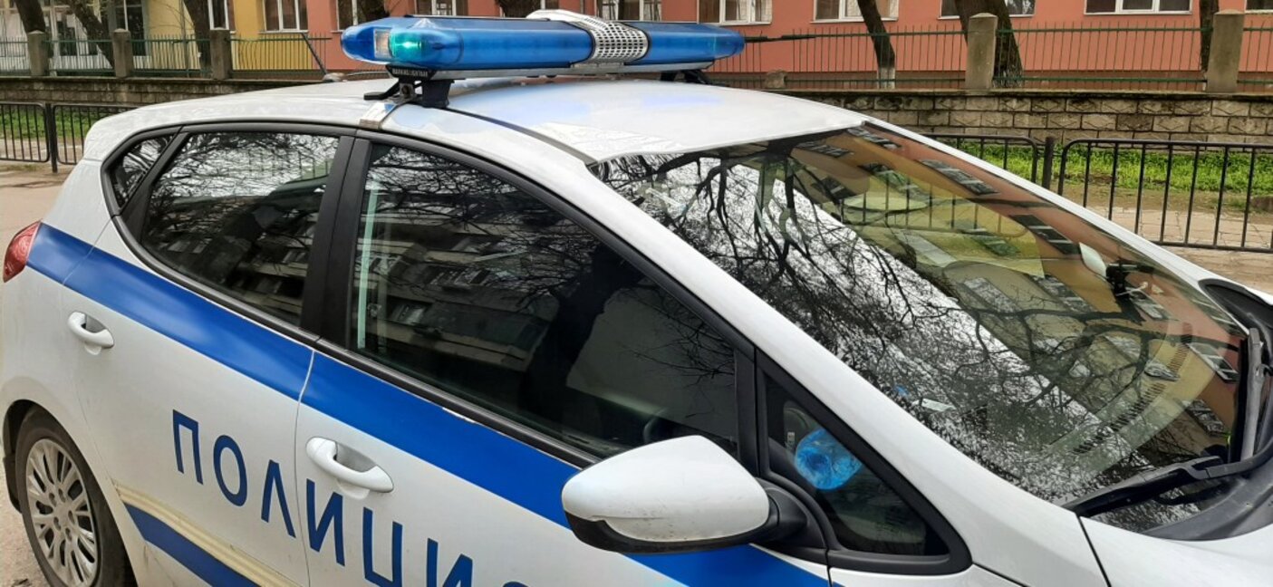 В Пето РПУ задържаха 16-годишен, който ограбил младеж след заплаха с нож
