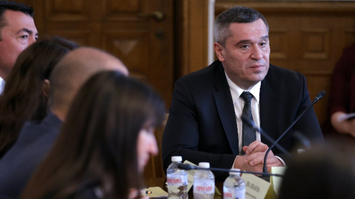 Министърът на земеделието и храните Георги Тахов на заседанието на ресорната парламентарна комисия - 12 март 2025 г..