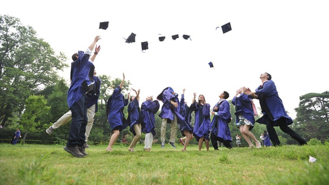 Кипър създаде централен архив за всички докторски трудове