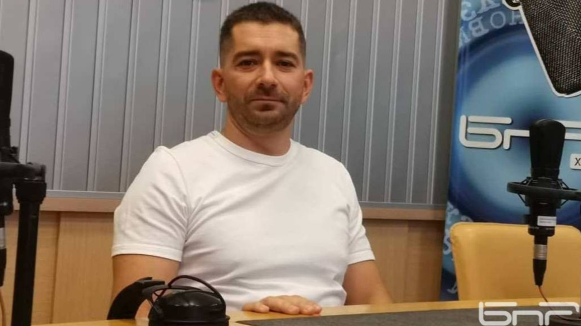 Слави Василев