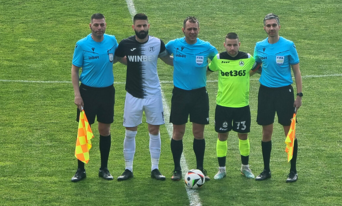 Локомотив (Пд) - Славия