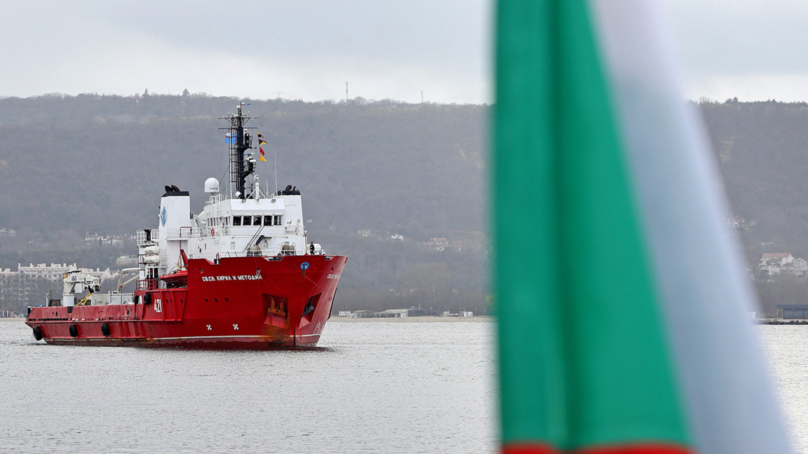 Bulgarian research ship returns from its fourth expedition to Antarctica