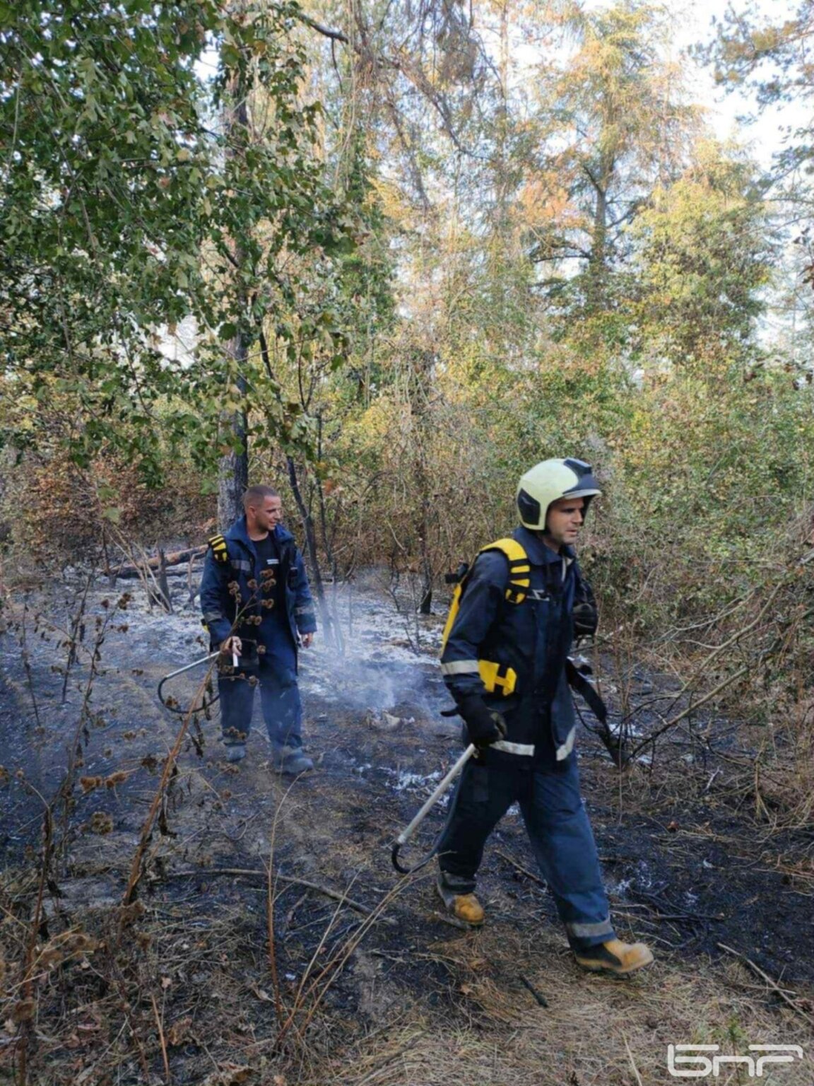 Все още има тлеещи огнища в Джанавара, 30 пожарникари и доброволци са на терен