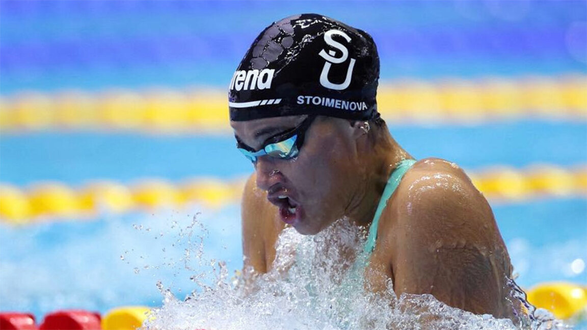 Kameliya Stoimenova sets a new national record in the 200-meter breaststroke