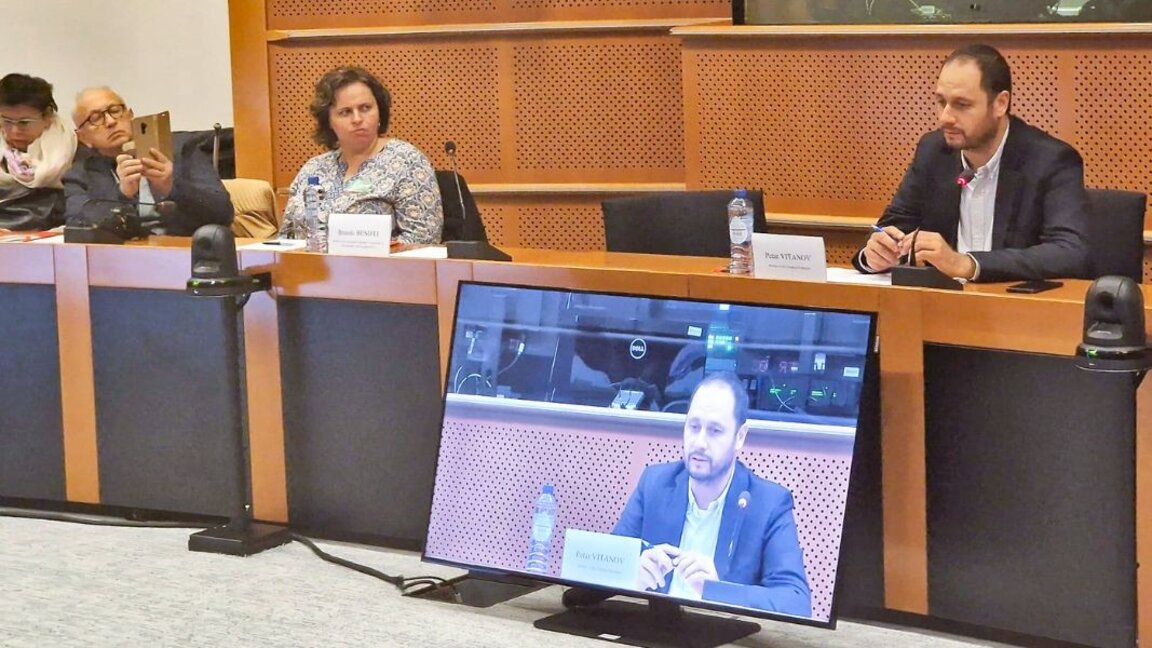 Un enfant bulgare sur quatre a ses parents qui travaillent à l’étranger et nécessite un soutien spécialisé