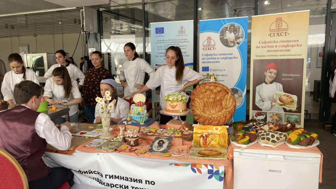 40 столични училища се представят на изложението "Панорама на професиите 2025"